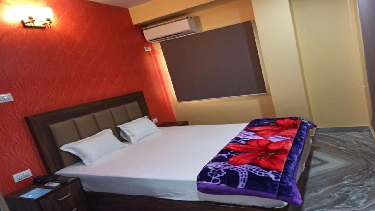 Hotel Aloka Residency Kolkata Exterior photo